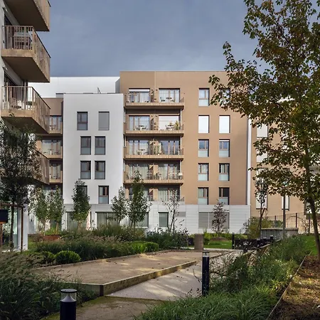 Domitys Calandra アパートホテル 4*